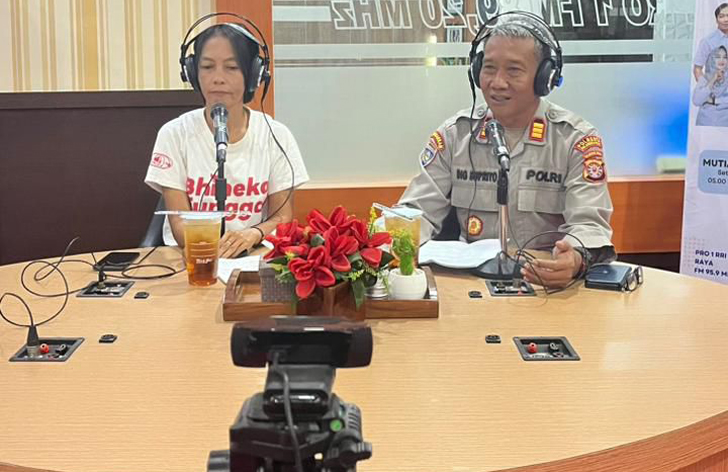 Satbinmas Polresta Palangka Raya Jadi Narasumber di Siaran RRI Bahas Harmonisasi dalam Kebhinekaan Satbinmas